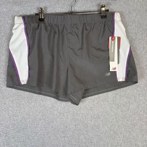 Brand New New Balance Women's Size Large Athletic Shorts Grey White Running - Picture 1 of 7
